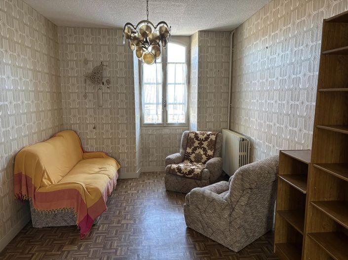 Image No.7-3 Bed House for sale