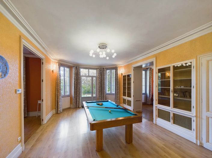 Image No.3-9 Bed House for sale