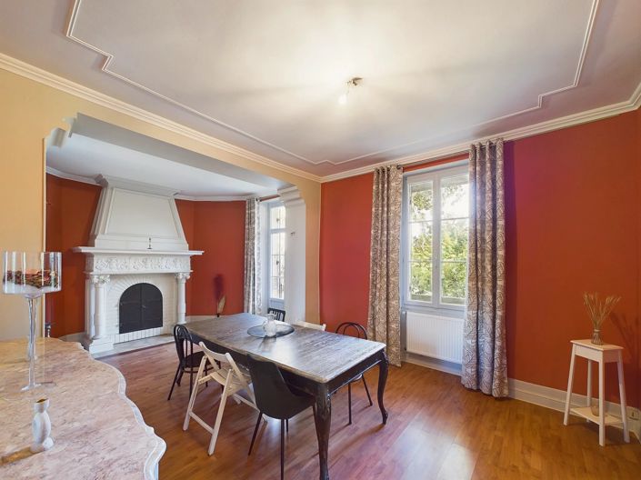 Image No.6-9 Bed House for sale