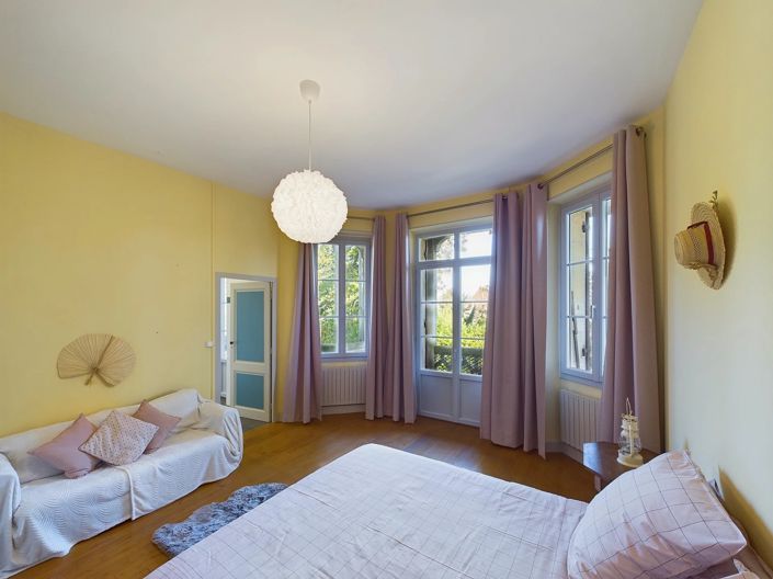 Image No.9-9 Bed House for sale