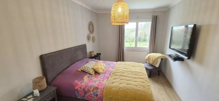 Image No.10-5 Bed House for sale