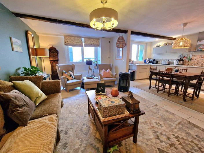 Image No.4-4 Bed House for sale