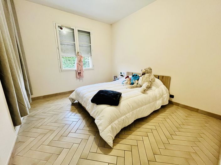 Image No.7-3 Bed House for sale