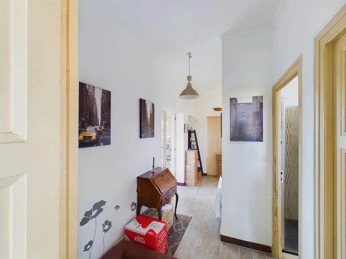 Image No.8-2 Bed House for sale