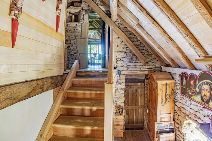 Image No.14-6 Bed House for sale