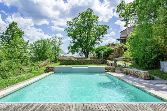 Image No.2-6 Bed House for sale