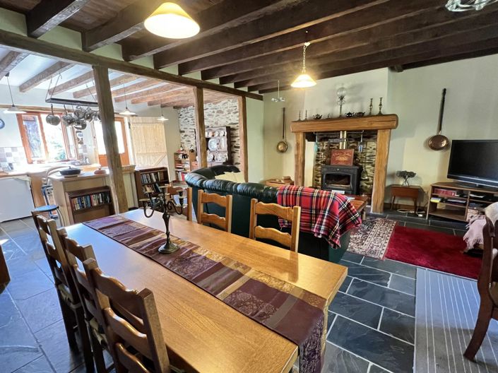 Image No.11-3 Bed House for sale