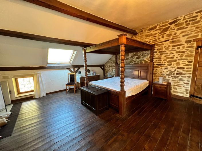 Image No.8-3 Bed House for sale