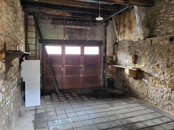 Image No.14-3 Bed House for sale