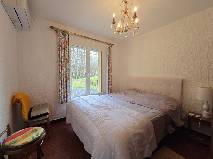 Image No.10-5 Bed House for sale