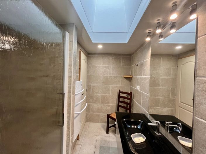 Image No.14-5 Bed House for sale