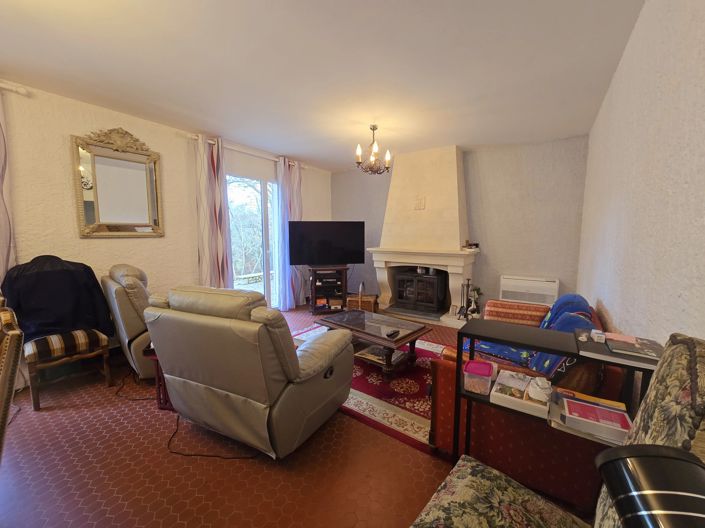 Image No.7-5 Bed House for sale