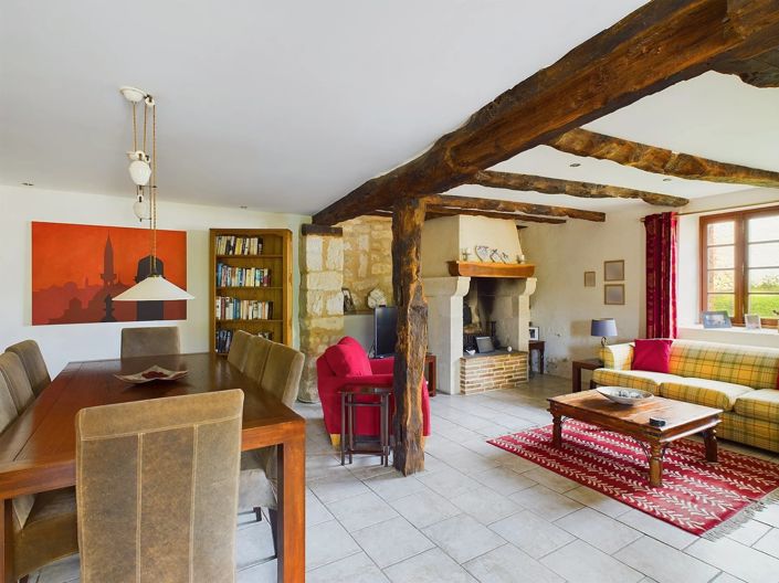 Image No.6-5 Bed House for sale