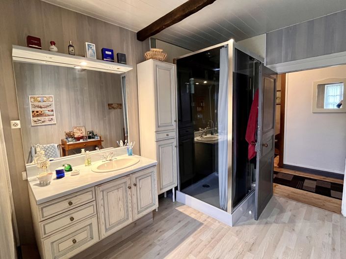 Image No.9-3 Bed House for sale