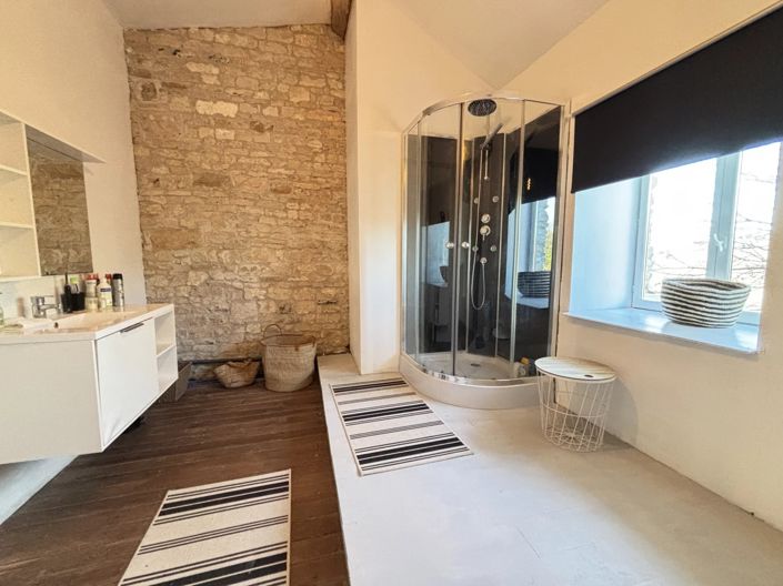 Image No.13-8 Bed House for sale