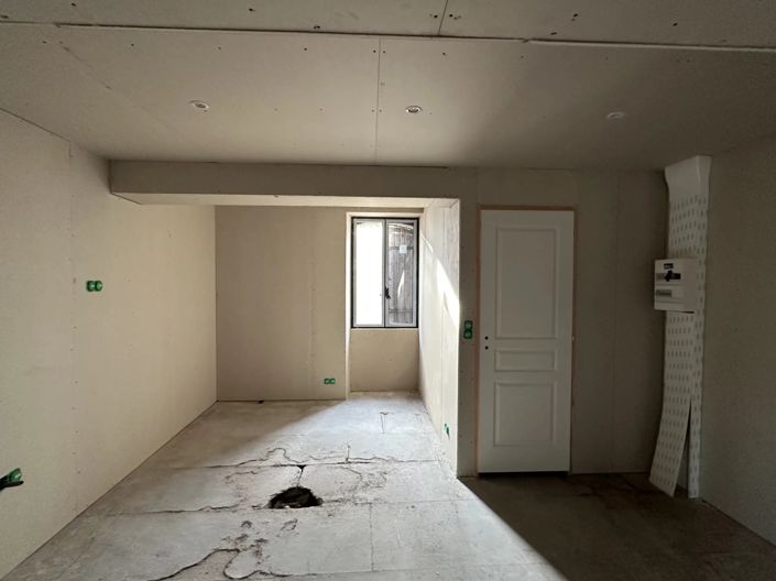 Image No.15-1 Bed House for sale