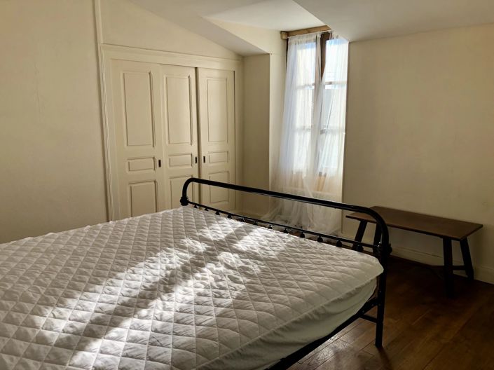 Image No.8-2 Bed House for sale