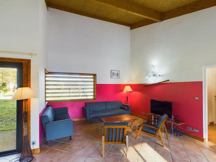 Image No.15-41 Bed House for sale