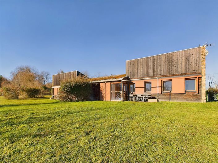 Image No.9-41 Bed House for sale