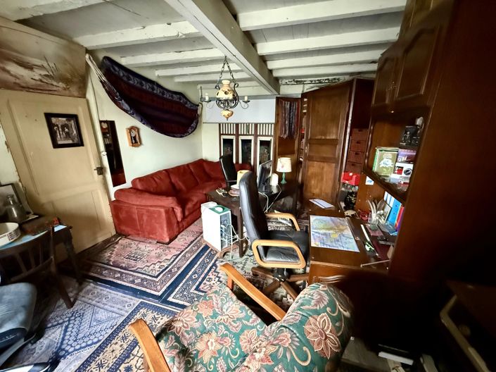 Image No.11-6 Bed House for sale