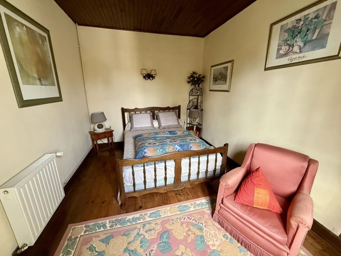 Image No.14-6 Bed House for sale