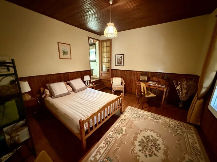 Image No.5-6 Bed House for sale