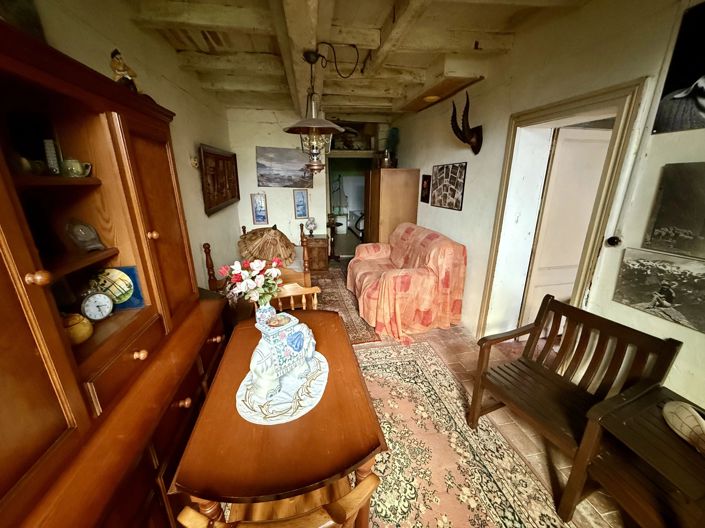 Image No.9-6 Bed House for sale