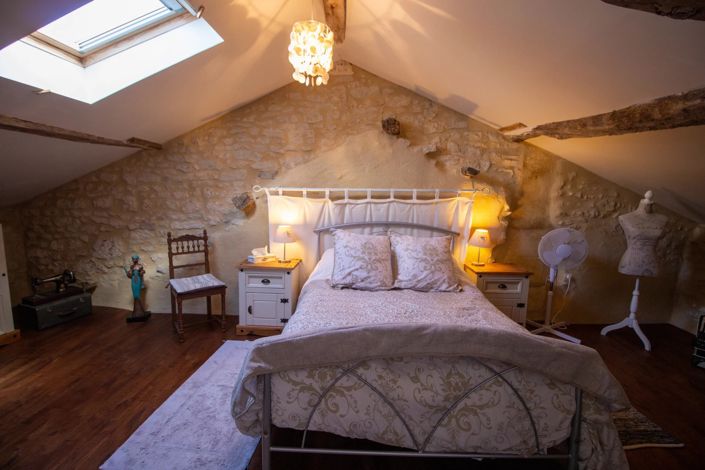 Image No.7-8 Bed House for sale