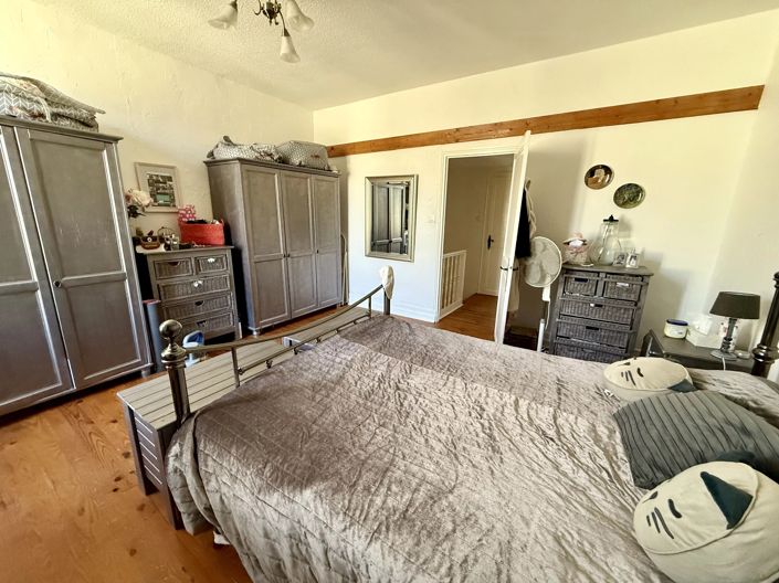 Image No.11-2 Bed House for sale