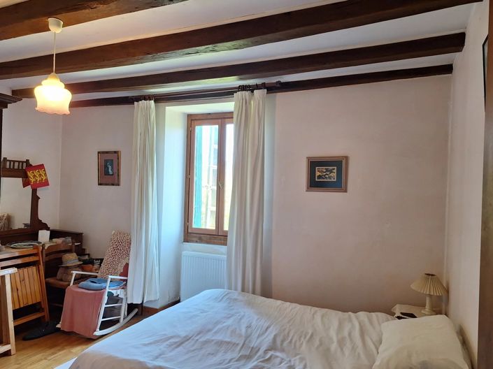 Image No.8-5 Bed House for sale