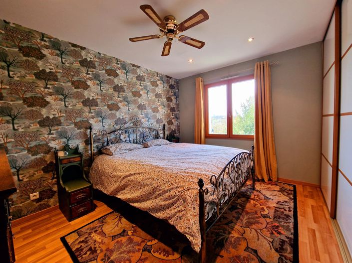 Image No.6-3 Bed House for sale