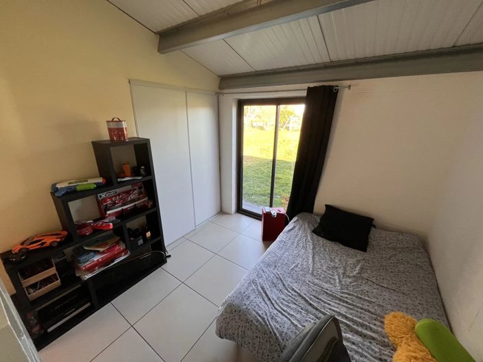 Image No.10-3 Bed House for sale