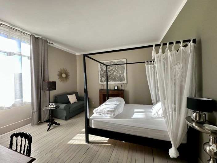 Image No.9-10 Bed House for sale