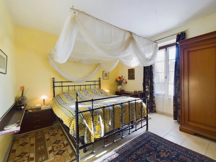 Image No.7-3 Bed House for sale