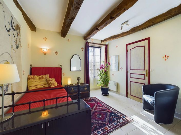 Image No.9-3 Bed House for sale