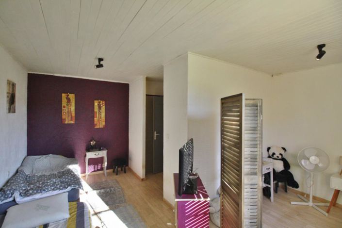 Image No.10-4 Bed House for sale