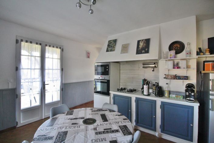 Image No.2-4 Bed House for sale