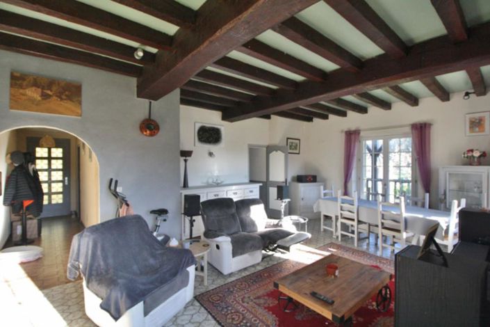 Image No.3-4 Bed House for sale