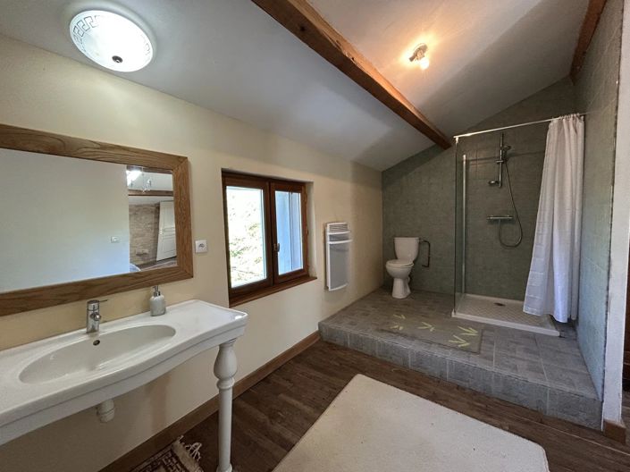 Image No.7-4 Bed Village House for sale