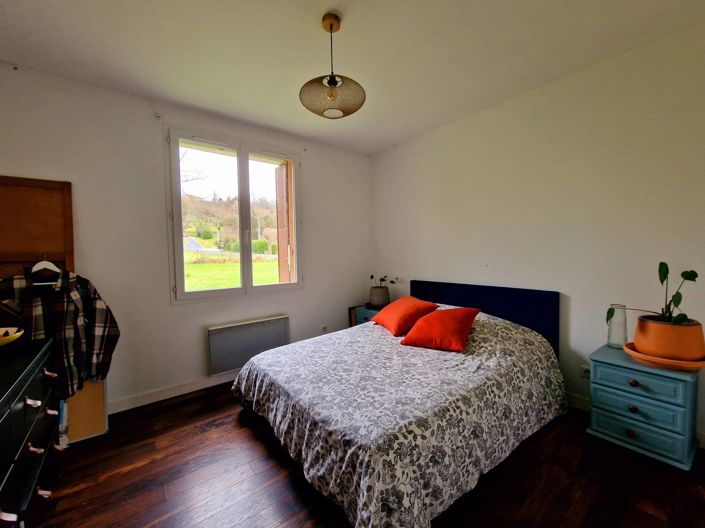 Image No.8-4 Bed House for sale