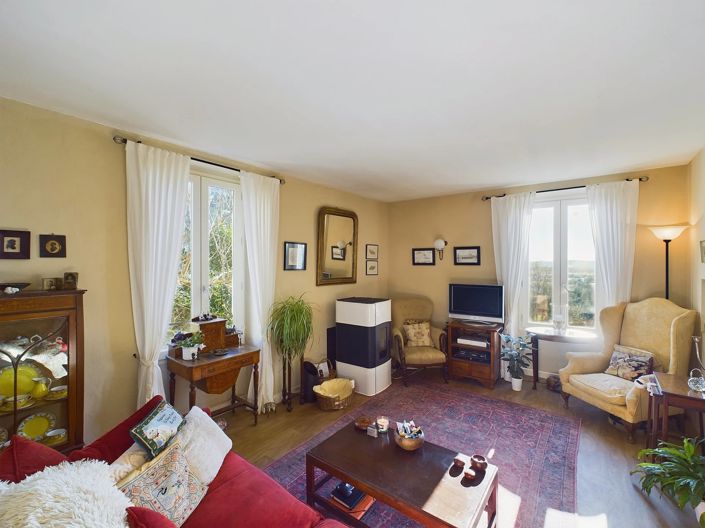 Image No.3-3 Bed House for sale