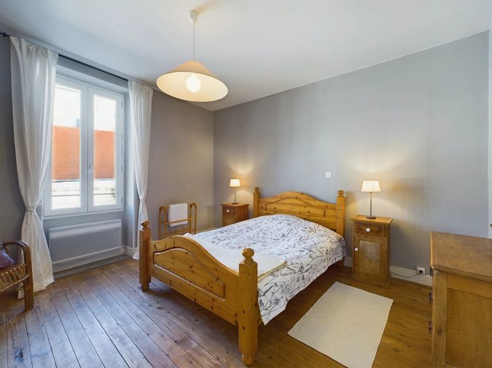 Image No.7-3 Bed House for sale