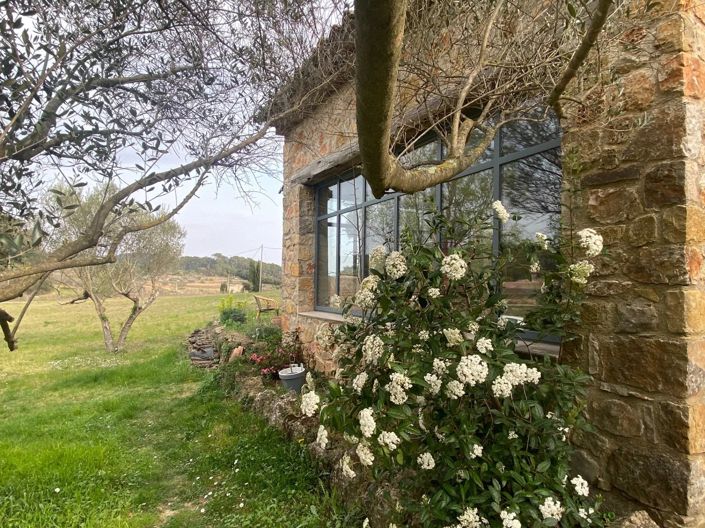 Image No.1-7 Bed House for sale