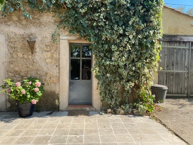 Image No.12-7 Bed House for sale