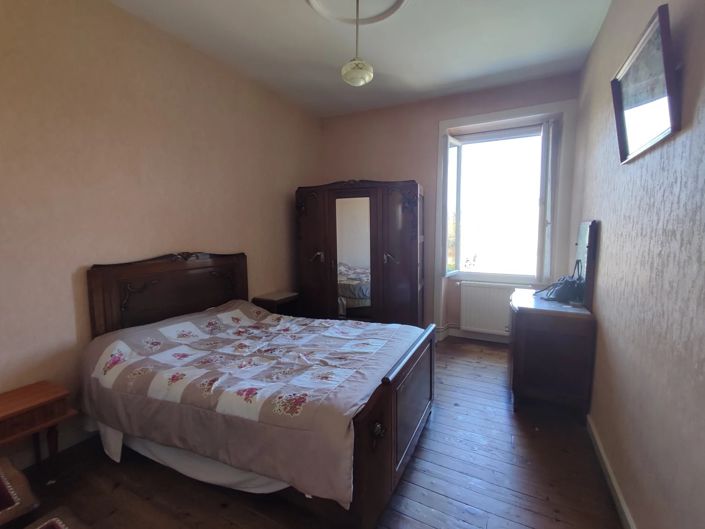 Image No.4-4 Bed House for sale