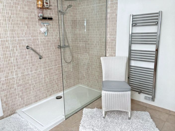 Image No.13-5 Bed House for sale