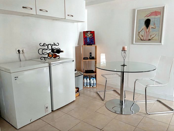 Image No.9-5 Bed House for sale