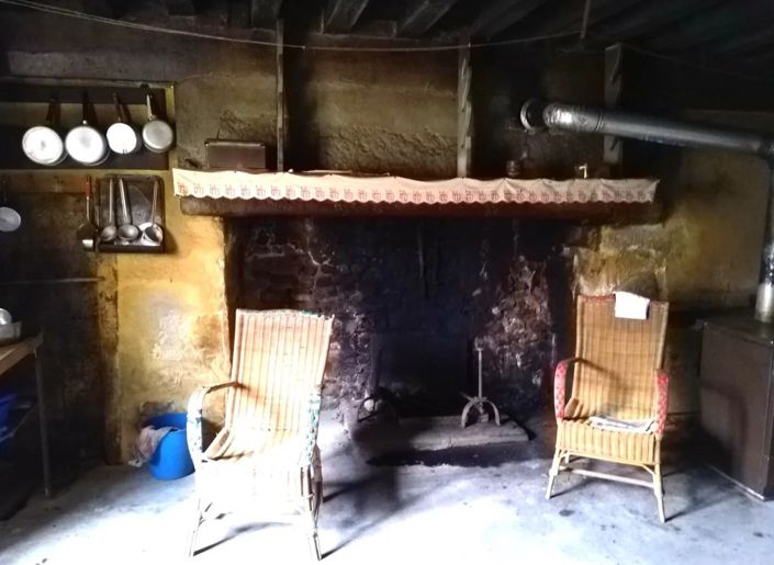 Image No.3-6 Bed Village House for sale