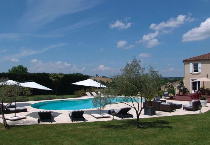 Image No.12-6 Bed House for sale