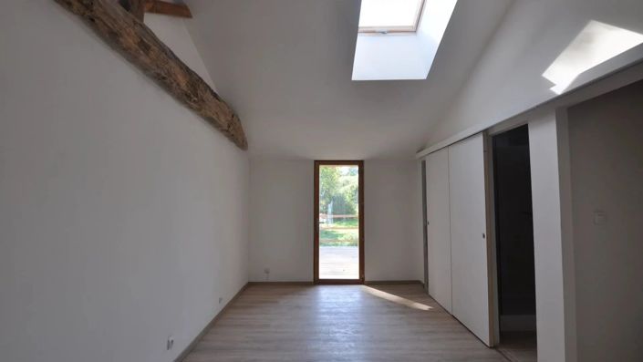 Image No.12-4 Bed House for sale